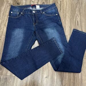 GOGO Star Jeans Womens size 9 Dark Wash Skinny Fit Mid Rise Tapered Leg Ankle